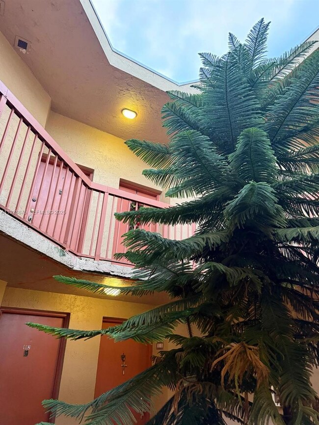 10257 NW 9th St Cir unit 112-10, Miami, FL 33172 - photo 5