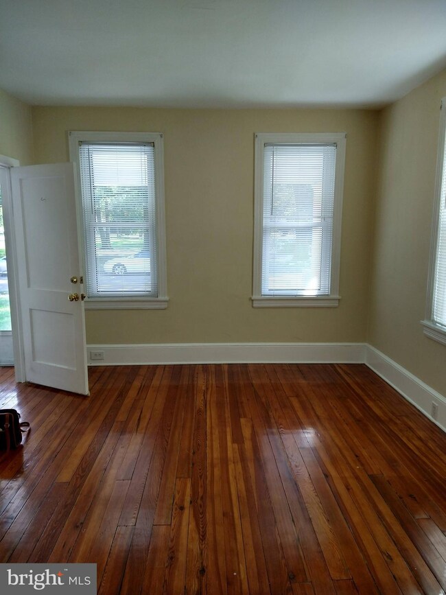 345 W 2nd St unit 1, Moorestown, NJ 08057 - photo 3