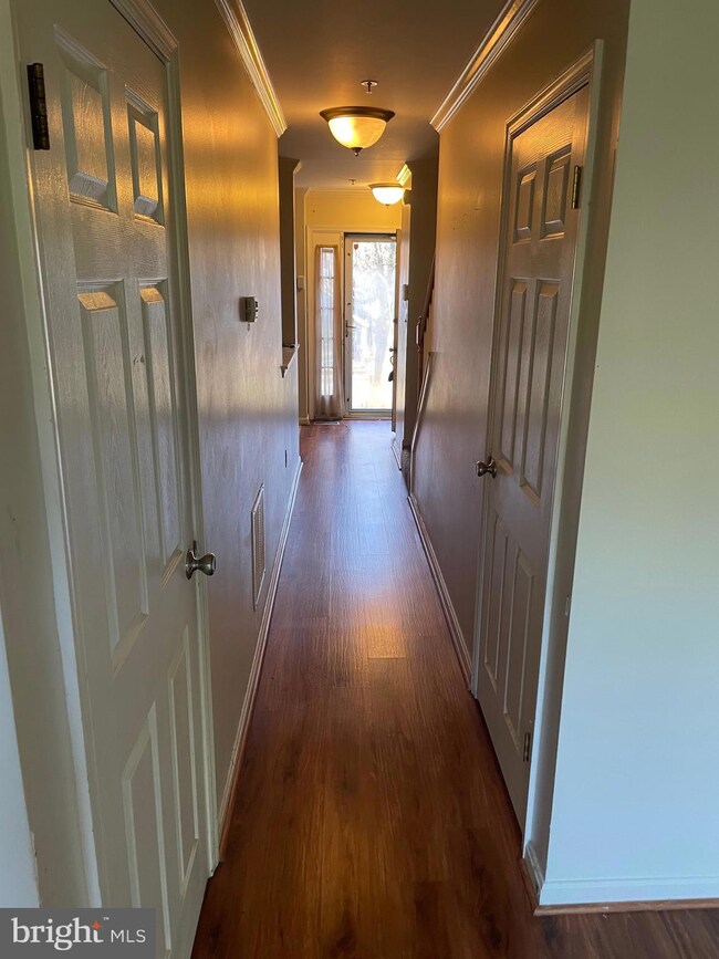 4910 Lockard Dr, Owings Mills, MD 21117 - photo 2