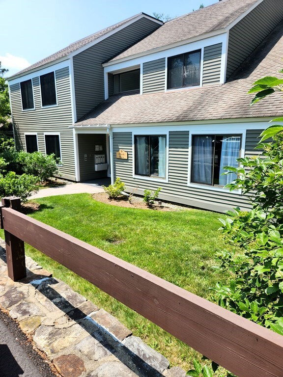 9 Concord Greene unit 5, Concord, MA 01742 - photo 2