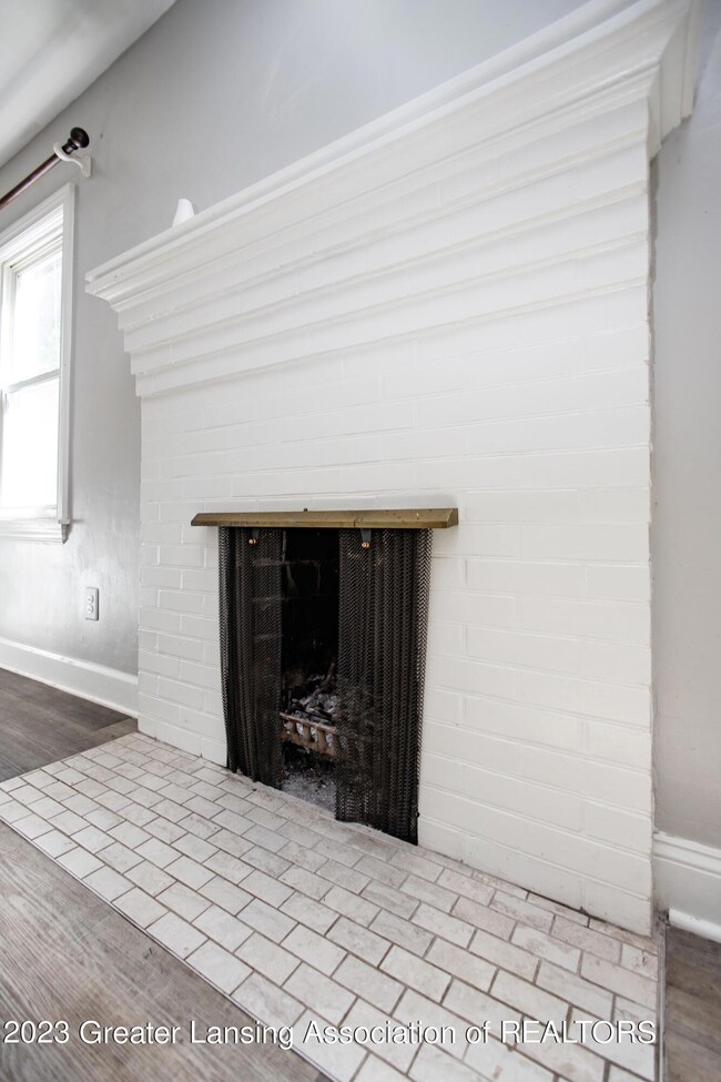 2305 Lyons Ave, Lansing, MI 48910 - photo 6