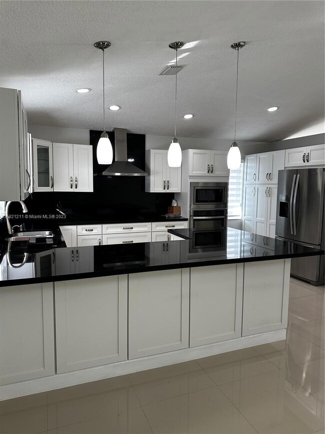 5713 SW 150th Ave, Miami, FL 33193 - photo 4