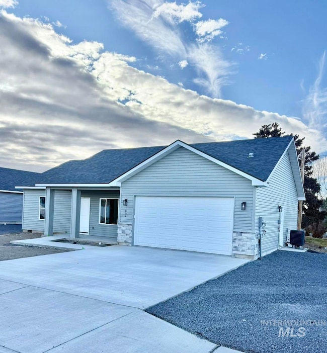 1009 S Fillmore St, Jerome, ID 83338 - photo 3