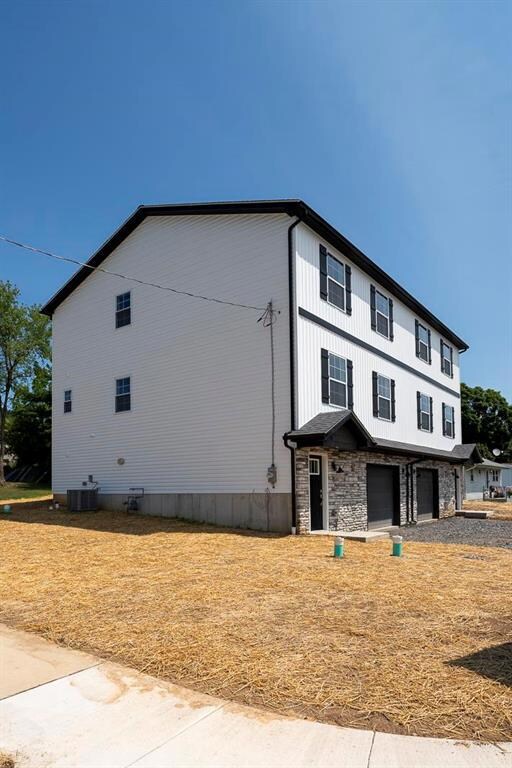 1201 Garden Ave unit A, Allentown, PA 18103 - photo 2