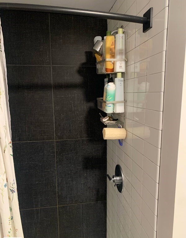 33 Upham St unit 3, Salem, MA 01970 - photo 3