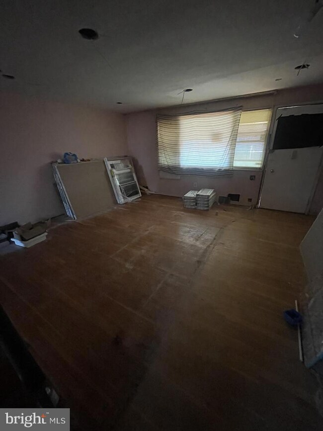 4232 Bonner Rd, Baltimore, MD 21216 - photo 4