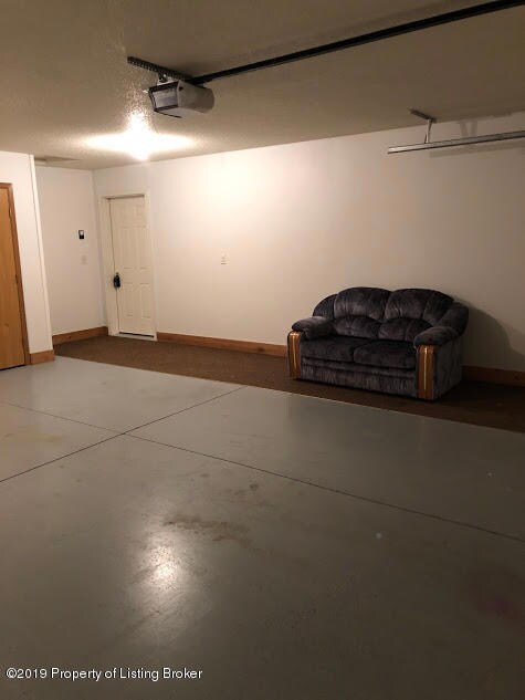 103 walk area in garage
