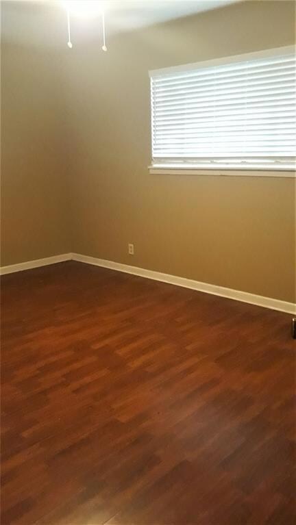 833 W Redbud Dr, Hurst, TX 76053 - photo 5