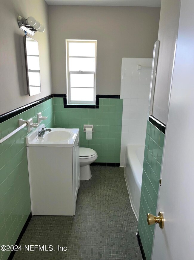 6560 Barmer Dr S, Jacksonville, FL 32210 - photo 7