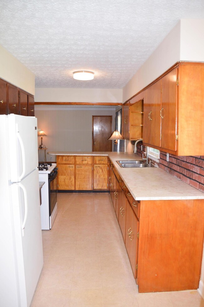 Kitchen 2
