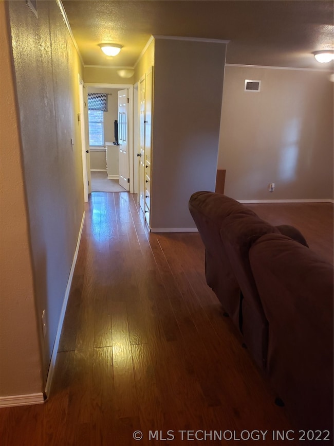 308 E Falletti Ave, Claremore, OK 74017 - photo 7