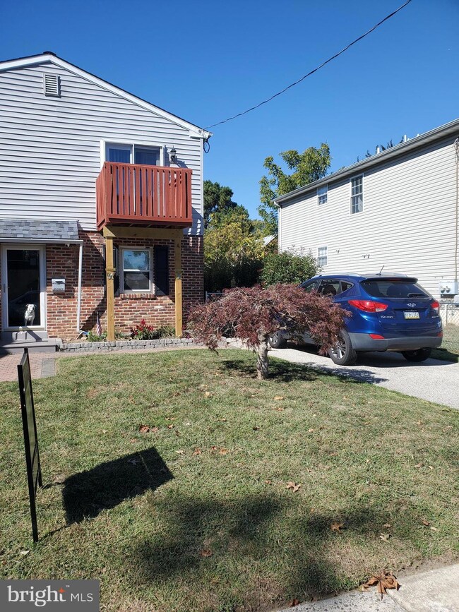 128 Carre Ave, Essington, PA 19029 - photo 2