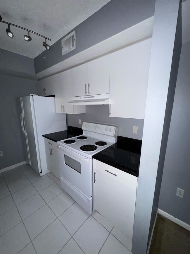 4852 N State Road 7 unit 3204, Coconut Creek, FL 33073 - photo 6