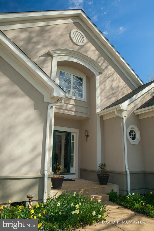 57 S Tamarac Dr, Shepherdstown, WV 25443 - photo 2