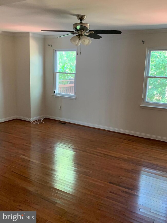 7055 Palamar Terrace, Lanham, MD 20706 - photo 6