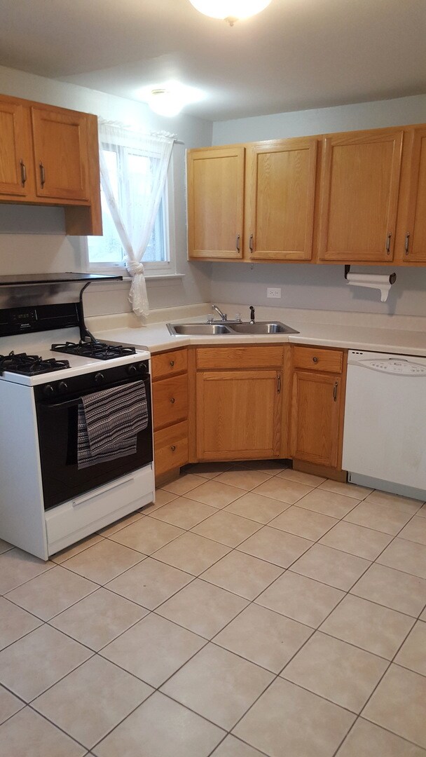 14633 Keystone Ave unit 2C, Midlothian, IL 60445 - photo 7