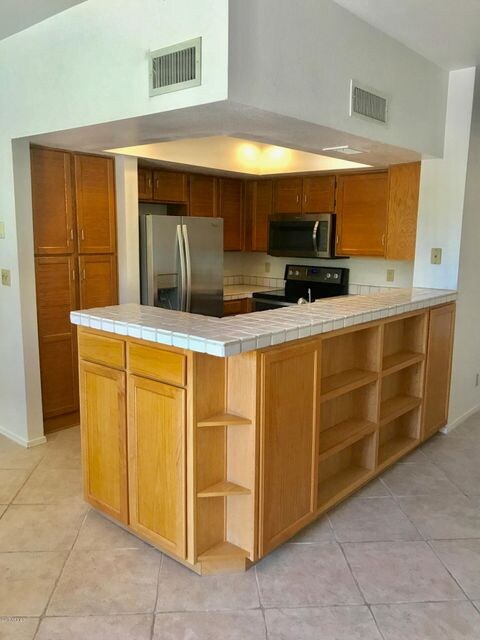 mountain view kitchen 1