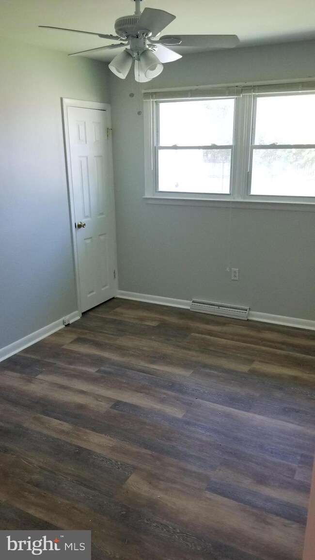 604 Otter Branch Dr, Magnolia, NJ 08049 - photo 7