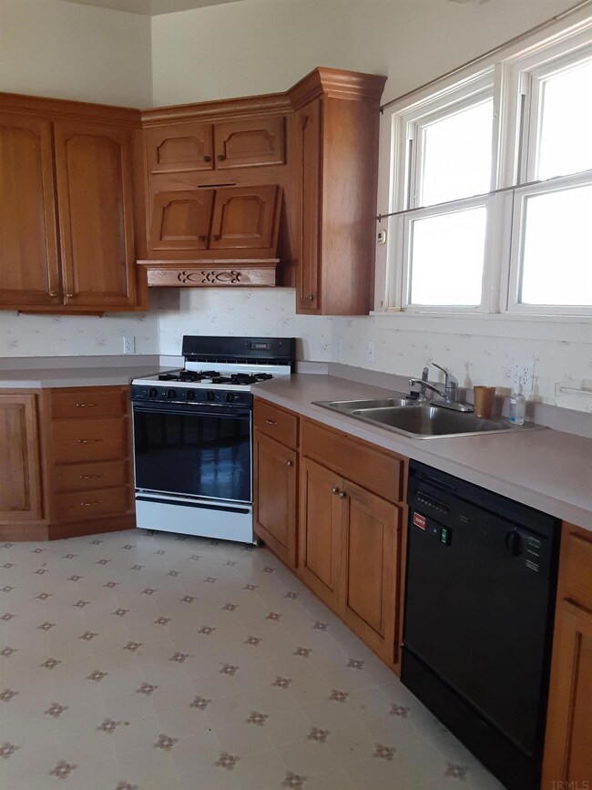 Newer Cabinets