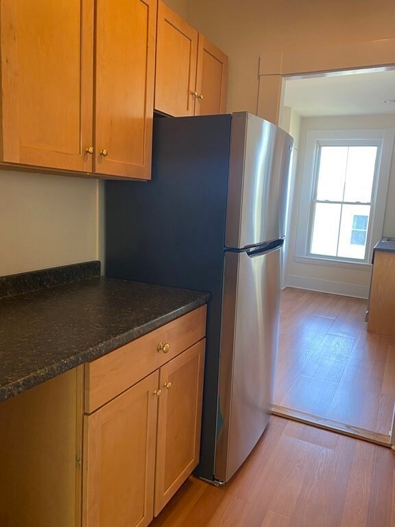 11 Rockland St unit 3, Swampscott, MA 01907 - photo 4