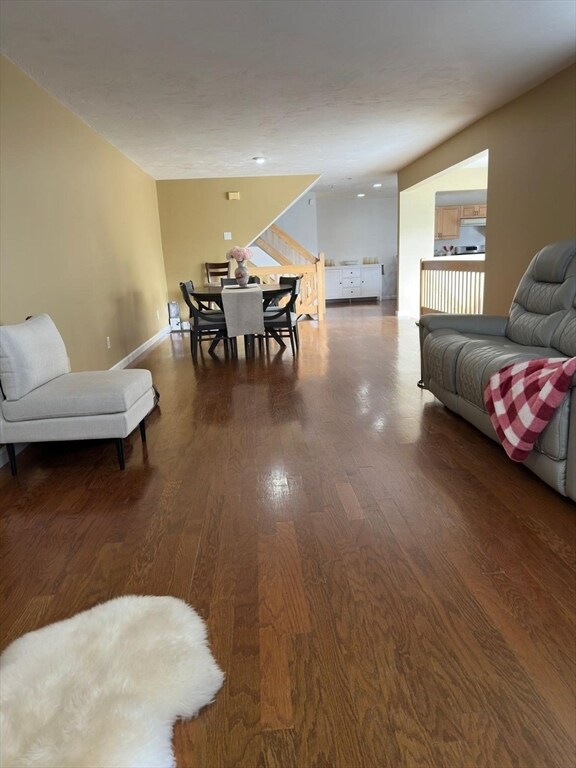 345 Captain Eames Cir unit 345, Ashland, MA 01721 - photo 6