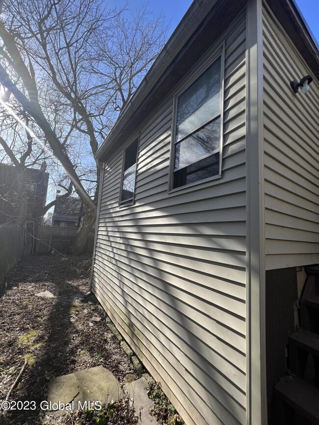 416 Elk St, Albany, NY 12206 - photo 7