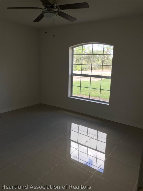 472 Lake Gloria Dr, Lake Placid, FL 33852 - photo 7