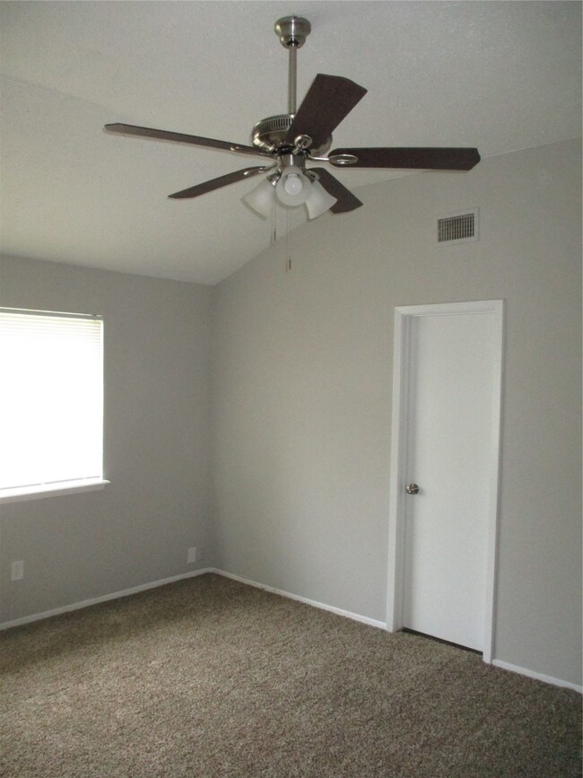 7315 Greenyard Dr, Houston, TX 77086 - photo 7