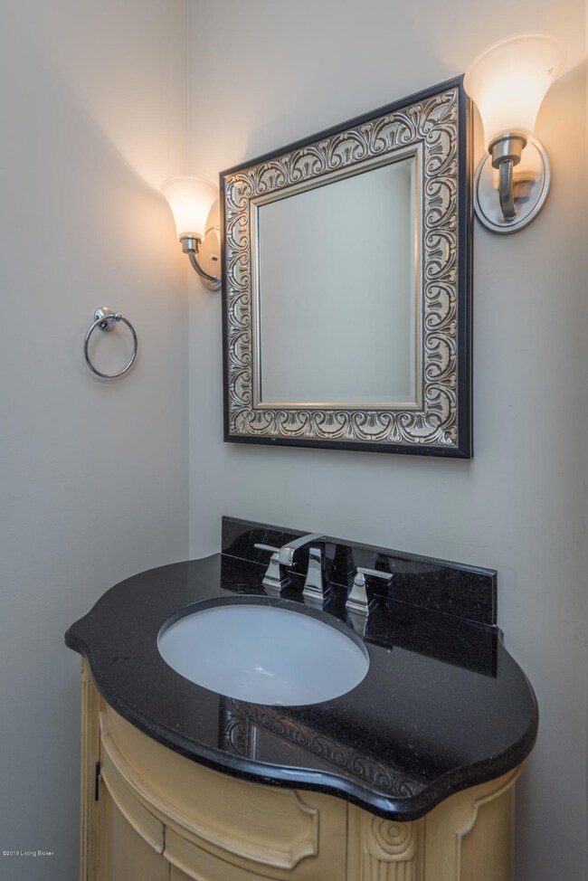 11714 English Meadow Dr, Louisville, KY 40229 - photo 4