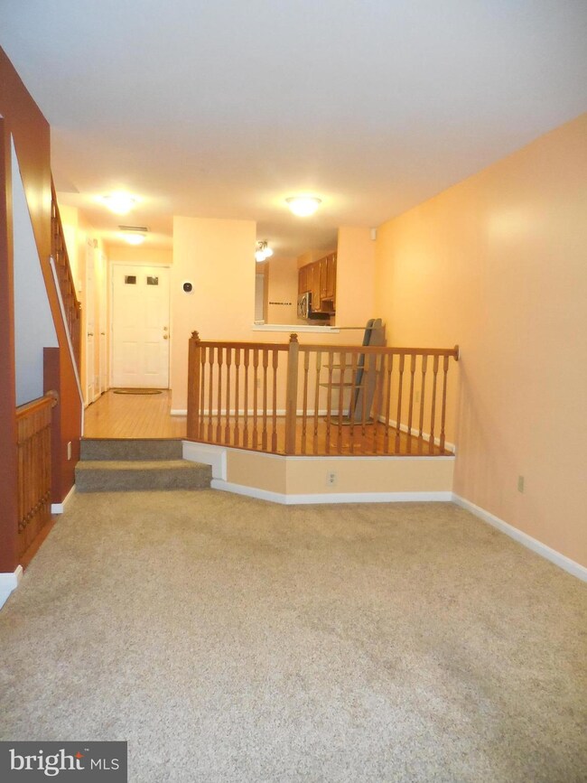 128 Woodridge Place, Laurel, MD 20724 - photo 2