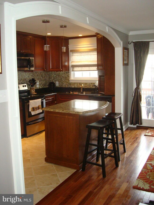 1712 Amberfield Ct, Crofton, MD 21114 - photo 5