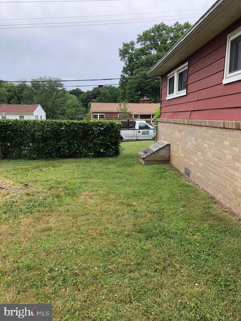 2306 Apache St, Hyattsville, MD 20783 - photo 3