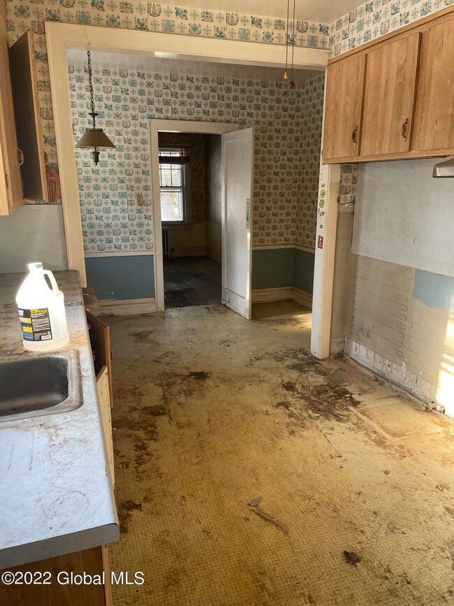 14 Glendale Ave, Delmar, NY 12054 - photo 2