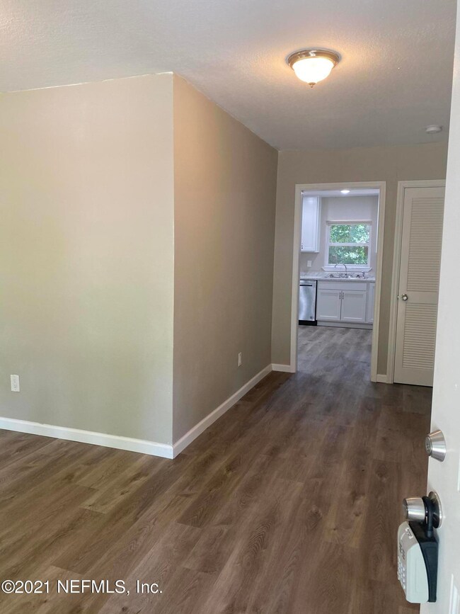 6332 Fabian Dr, Jacksonville, FL 32210 - photo 3