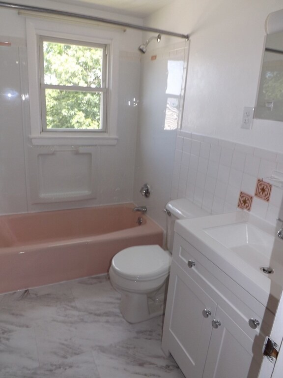 82 Hibbert St unit 1, Arlington, MA 02476 - photo 6