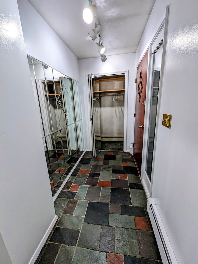 14 Stuart Dr, Danbury, CT 06811 - photo 5