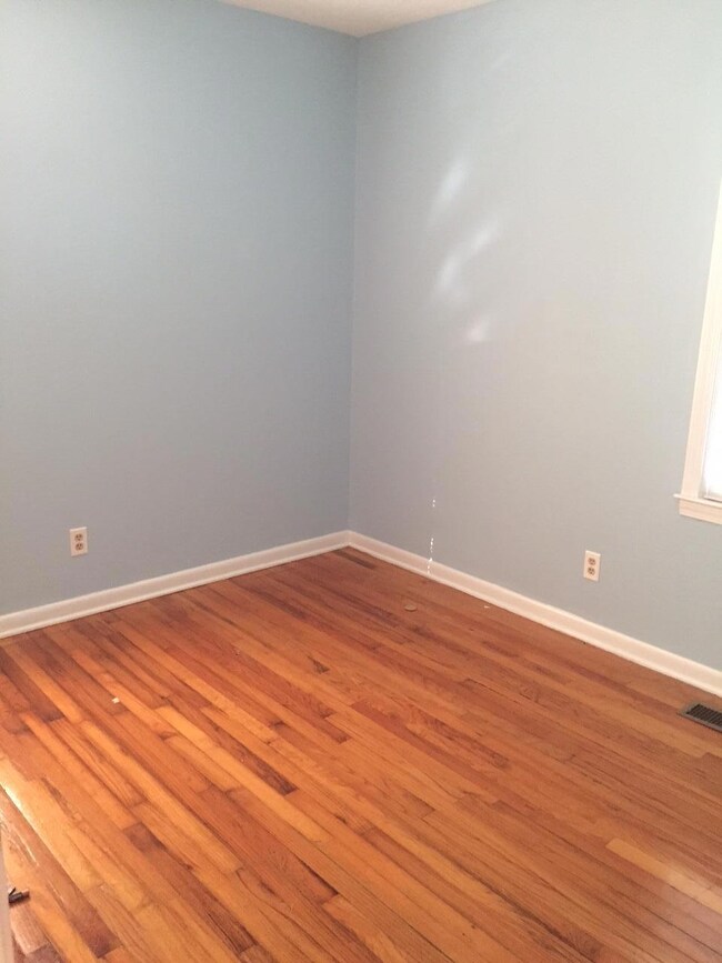 1606 Strother Rd, Aberdeen, NC 28315 - photo 5