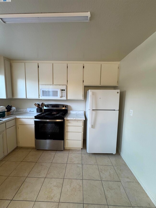 2389 3rd St, Livermore, CA 94550 - photo 6