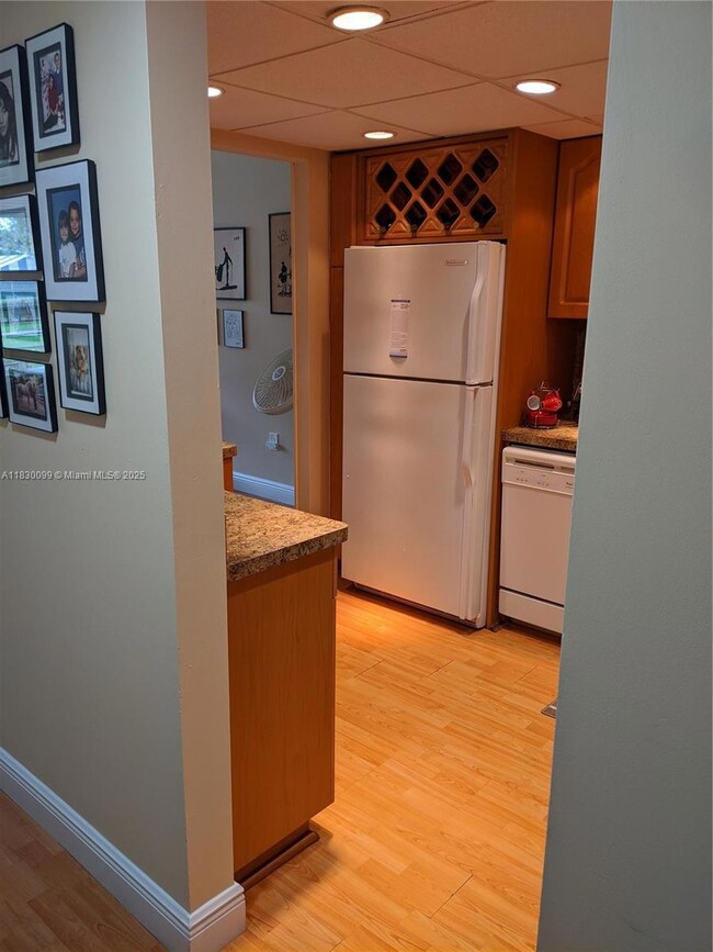 900 Saint Charles Place unit L6, Pembroke Pines, FL 33026 - photo 3