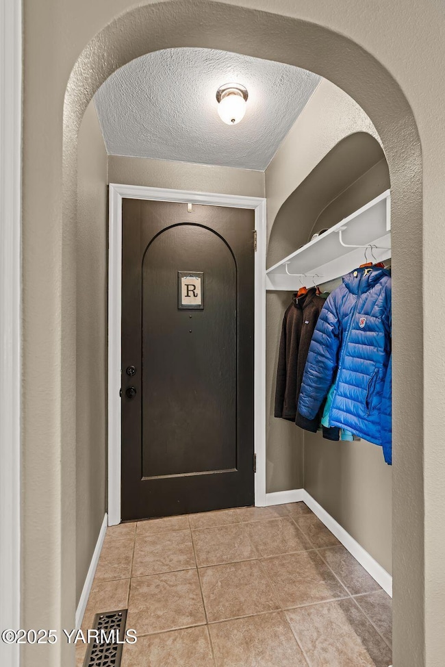 618 Pickens Rd-7
