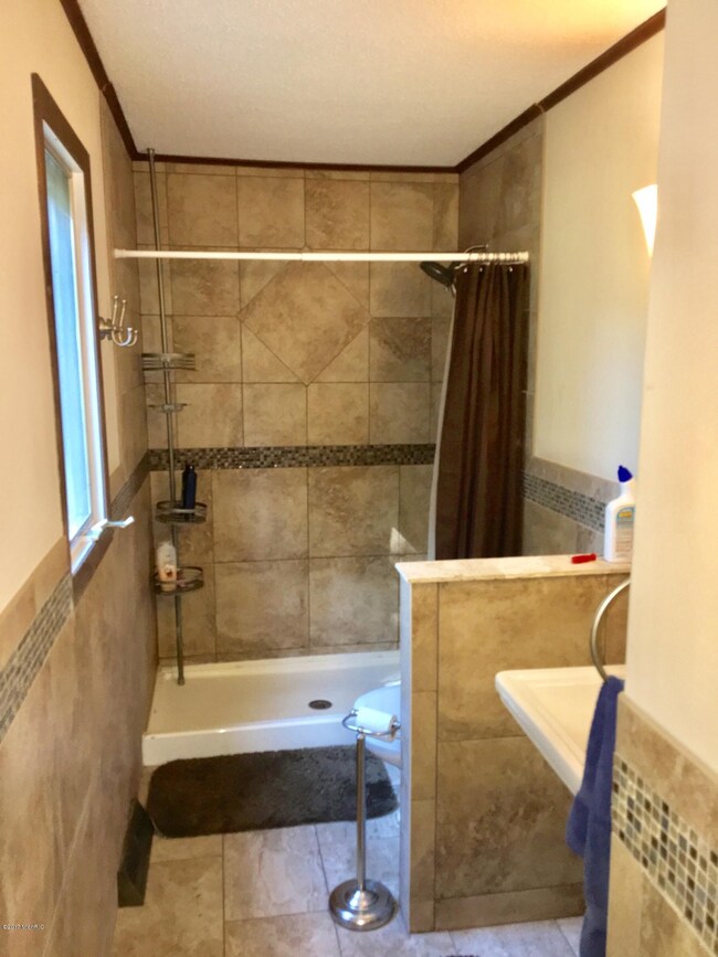 bath1 - Copy (2)