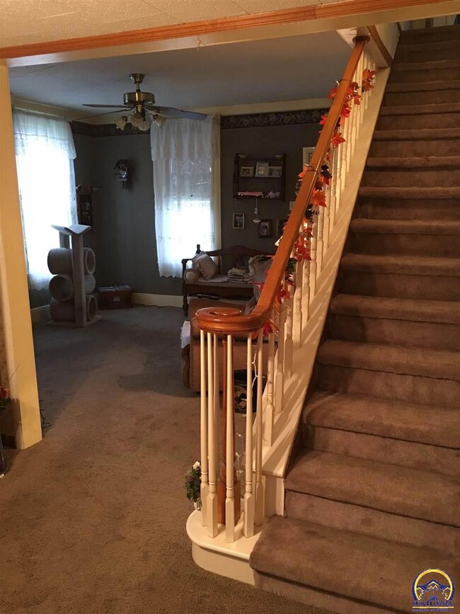 428 Pearl St, Rossville, KS 66533 - photo 5