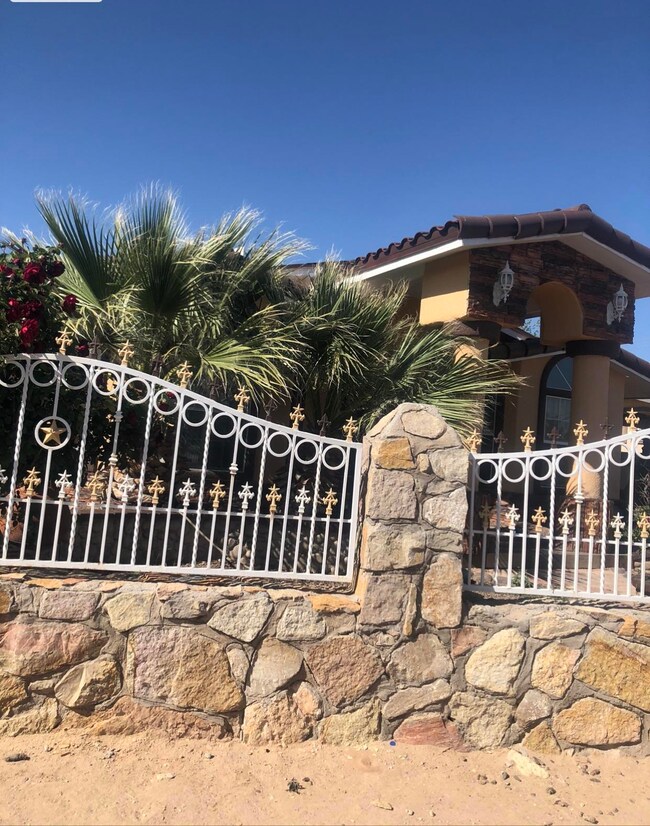 14665 Achim Rd Dr, El Paso, TX 79928 - photo 4