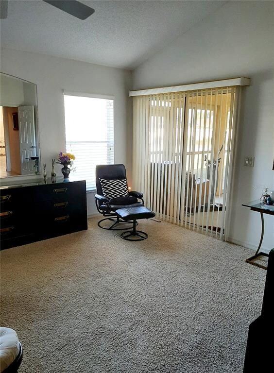 Other side of Mastersuite - lanai door