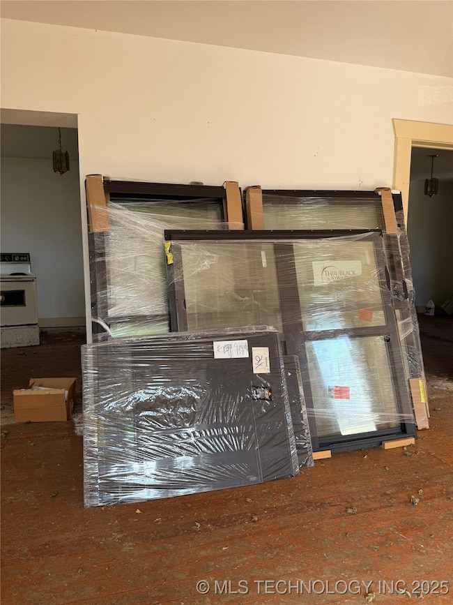 114 E Vinita Ave, Sulphur, OK 73086 - photo 6