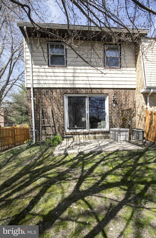 401 Nettle Hill Ln, Reisterstown, MD 21136 - photo 4