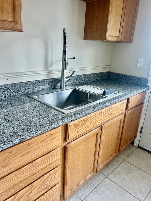 Newly remodeled kitchen with granite countertops