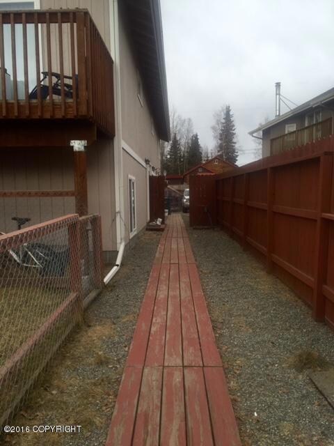 3410 Oregon Dr, Anchorage, AK 99517 - photo 5