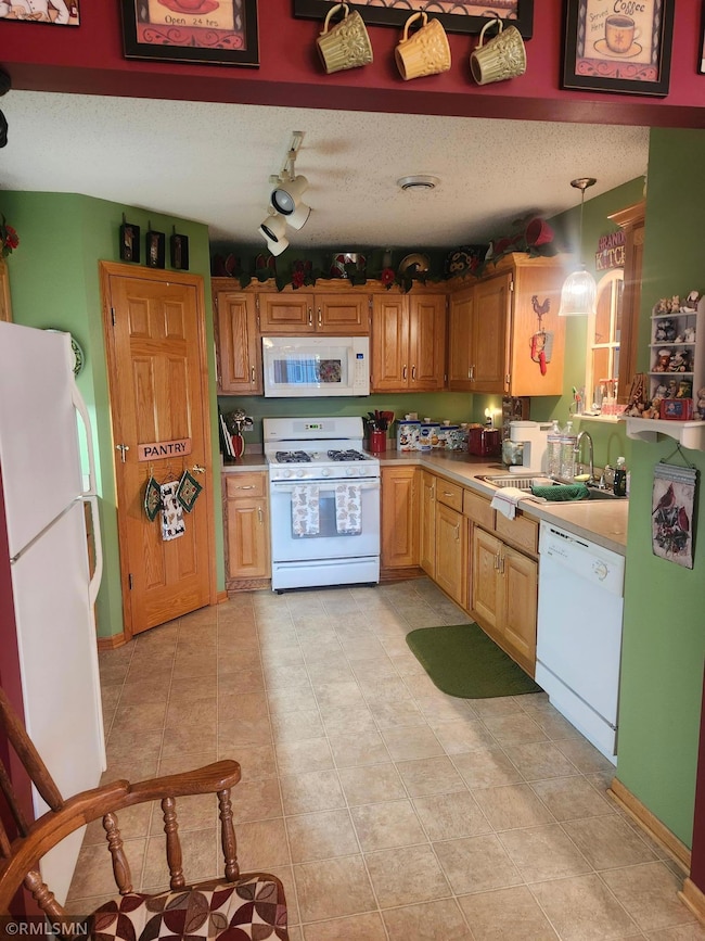 841 Winsome Way NW, Isanti, MN 55040 - photo 7