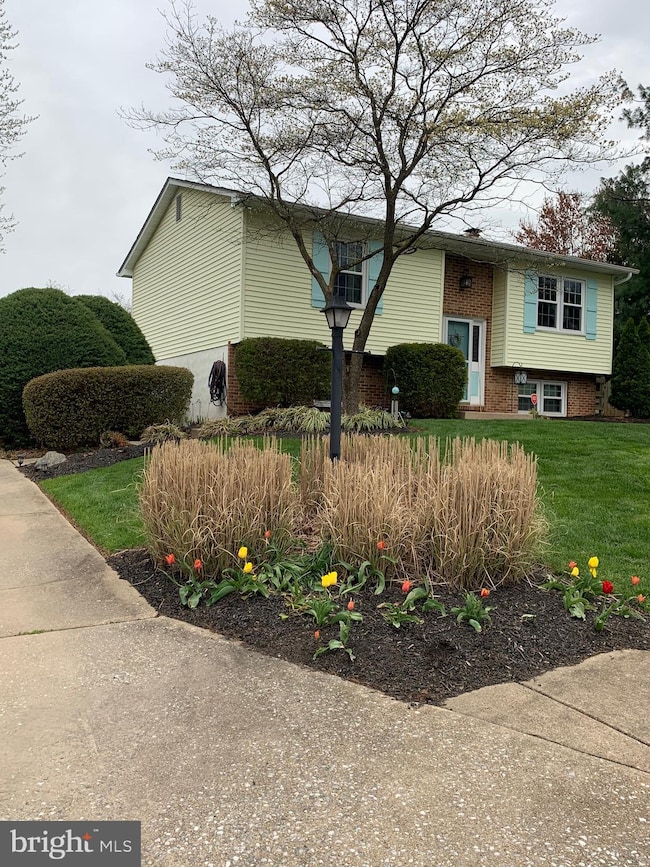 7063 Saddle Dr, Sykesville, MD 21784 - photo 2